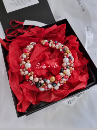 IDEI CADOURI DE CRACIUN - SET ACCESORII , BIJUTERII, BROSE PENTRU CRACIUN - Colier cu perle rosii, colier multicolor, colier gigant, colier la baza gatului, colier gos cu perle