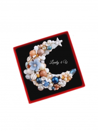 Broșă eleganta, broșe de Crăciun, broșe lună, BROSA HANDMADE IN ROMANIA, accesorii lună, Brosa luna de pe cer, Accesorii Lovely 4 U, cadou special de Crăciun, BROSA LUNA,  cadouri deosebite de Crăciun, cadou, Lovely 4 U, brose, accesorii Lovely 4 U [3]