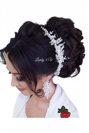 set mireasă, set bijuterii mireasă, diademă mireasă, cercei mireasă, accesorii mireasă, set mireasă perle, bijuterii mireasă handmade, set mireasă placat cu argint, set mireasă cristale, set mireasă elegant, set mireasă rafinat, set bijuterii nuntă, set mireasă lux, set bijuterii premium, set mireasă sofisticat, accesorii mireasă handmade, diademă mireasă handmade, cercei lungi mireasă, set mireasă cristale și perle, set mireasă romantic, set mireasă delicat, set mireasă personalizat, bijuterii mireasă România, accesorii nuntă, accesorii nașă,