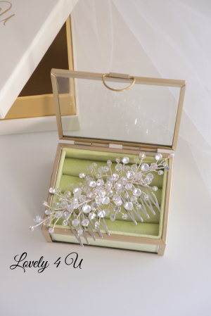 DIADEMA MIREASA CU CRISTALE, DIADEMA, ACCESORIU PAR MIREASA, CORONITA MIREASA, DIADEMA CU CRISRALE, AGRAFA PAR MIREASA, PIEPTAN VOAL MIREASA, MIREASA 2021, BIJUTERII MIREASA, ACCESORII LOVELY 4 U, BIJUTERII NUNTA, SET DIADEMA SI CERCEI MIREASA, DIADEMA CU PARUL DESFACUT, ACCESORII DE PAR PENTRU MIRESE, COAFURI MIREASA CU PARUL DESFACUT SI DIADEMA [9]