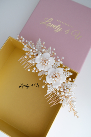 ACCESORII LOVELY 4 U, PIEPTAN MIREASA, DIADEMA MIREASA, ACCESORIU PAR MIREASA, ACCESORII DE PAR MIRESE, ACCESORII NUNTA, ACCESORII CU PERLE, DIADEMA CU PERLE, PIEPTAN VOAL MIREASA, BIJUTERII PAR MIREASA, CORONITA, TIARA , DIADEMA CU FLORI MIREASA, ACCESORII DE PAR PENTRU MIRESE, [12]