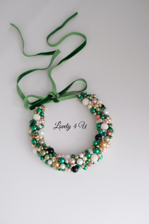IDEI CADOURI DE CRACIUN - SET ACCESORII , BIJUTERII, BROSE PENTRU CRACIUN - OLIVIA - COLIER CU PERLE