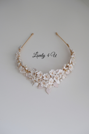 CORONITA CU FLORI, DIADEMA MIREASA, FLORI CIRES, ACCESORII DE LUX MIREASA, BIJUTERII DE LUX, COAFURI MIREASA, CORONITE MIREASA 2024, ACCESORII DE PAR MIREASA, COROANA MIREASA CU FLORI, MIREASA 2024 [7]