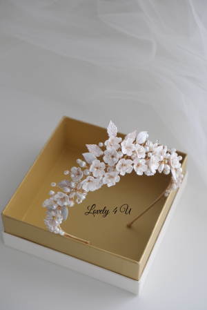 CORONITA CU FLORI, DIADEMA MIREASA, FLORI CIRES, ACCESORII DE LUX MIREASA, BIJUTERII DE LUX, COAFURI MIREASA, CORONITE MIREASA 2024, ACCESORII DE PAR MIREASA, COROANA MIREASA CU FLORI, MIREASA 2024 [6]