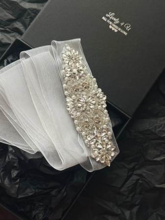 ACCESORII / PRODUSE - Esarfa handmade dezgatit mireasa