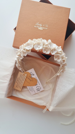 Coronita mireasă cu flori ivory REYA - CORONITA handmade bază placată cu argint, perle, cristale , și mesaj motivațional YOU ARE BEAUTIFUL - realizată manual in Romania [1]