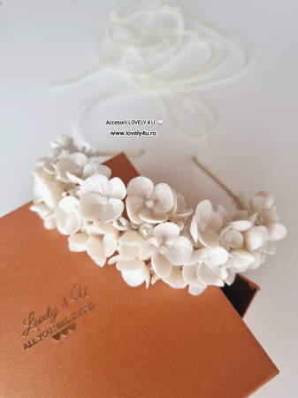 Coronita mireasă cu flori ivory REYA - CORONITA handmade bază placată cu argint, perle, cristale , și mesaj motivațional YOU ARE BEAUTIFUL - realizată manual in Romania [2]