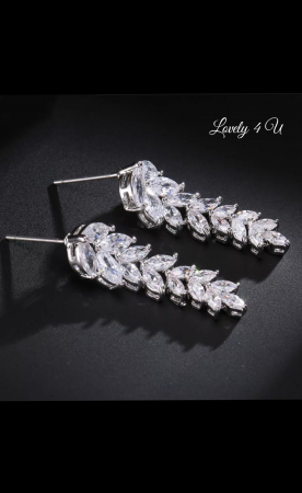CERCEI spic MIREASA, CERCEI AUR, ACCESORII LOVELY 4U, BIJUTERII MIREASA,  cercei pietre , cercei zirconiu, cercei perle cristale, cercei finuti mireasa, cereci mici mireasaMIREASA, Cercei cu cristale , Bijuterii, Cercei, Cercei Zirconiu Cubic Etichete: cercei lacrima, cercei medii, cercei picatura, bijuterii aur, bijuterii mireasa, bijuterii nunta, cadouri pentru ea, [7]
