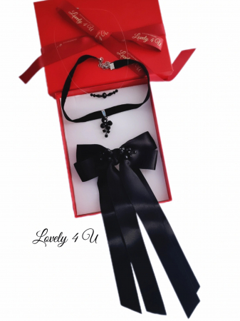 COLIERE - accesorii Lovely 4 U, accesorii realizate manual, set accesorii, CADOU DEOSEBIT, CADOU SPECIAL, CADOU DE CRACIUN,  Idei de cadouri unice, Idei cadouri craciun, Idei de cadouri de craciun pentru prieteni, Seturi cadou craciun, Cadouri craciun ieftine, set bijuterii dama, funda neagra , choker cu catifea, colier invizibil, set accesorii personalizat, accesorii elegante pentru doamne, accesorii casual, idei cadouri de craciun, cadouri pentru ea, agrafa catifea, seturi handmade, set cadouri pentru craciun, set agrafa neagra si colier, set cadou craciun, set cadou fete, set cadou pentru ea, fundita catifea. cadou craciun, cadou premium