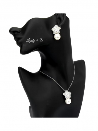 set bijuterii cu perle, set colier si cercei mireasa cu perle, colier si cercei mireasa,  set bijuterii cercei si colier mireasa, set accesorii pentru mirese, set accesorii lovely 4 u,Cercei mireasa, Bijuterii mireasa, CERCEI LOVELY 4 U, CERCEI ELEGANTI,CERCEI PREMIUM, CERCEI zirconiu, CERCEI DE LUX, CERCEI NUNTA, NUNTA 2024, ACCESORII NUNTA, ACCESORII LOVELY 4U, BIJUTERI ,  set mireasa, set nunta, seturi handmade mireasa, Cercei mireasa, Bijuterii mireasa, cercei lungi mireasa, cercei argintii mireasa, set diadema si cercei mireasa, cercei nasa [2]