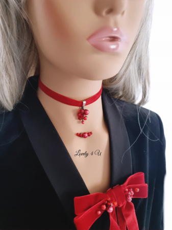 accesorii Lovely 4 U, catifea rosie, funda catifea rosie, choker catifea rosie, perle , accesorii realizate manual, set accesorii, set bijuterii dama, funda neagra , choker cu catifea, colier invizibil, set accesorii personalizat, accesorii elegante pentru doamne, accesorii casual, idei cadouri de craciun, cadouri pentru ea, agrafa catifea, seturi handmade, set cadouri pentru craciun, set agrafa neagra si colier, set cadou craciun, set cadou fete, set cadou pentru ea, fundita catifea. cadou craciun, cadou premium, CADOU DEOSEBIT, CADOU SPECIAL, CADOU DE CRACIUN,  Idei de cadouri unice, Idei cadouri craciun, Idei de cadouri de craciun pentru prieteni, Seturi cadou craciun, Cadouri craciun ieftine, [3]