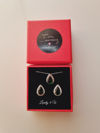 SET AUR , BIJUTERII AUR, SET ARGINTIU, CERCEI MICI , PIETRE ZIRCONIU, BIJUTERII ZIRCONIU, CUBIC ZIRCONIU, ACCESORII LOVELY 4 U, ACCESORII MIREASA, BIJUTERII MIREASA, BIJUTERII ARGINTII, CERCEI  RODIU, cercei picatura, lantisor cu pandativ, bijuterii mireasa cu zirconiu, bijuterii eveniment, accesorii nunta, accesorii nasa, accesorii si bijuterii cununie [5]