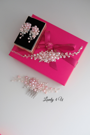 SET MIREASA, SET BIJUTERII MIREASA, SET ACCESORII MIREASA, SET ACCESORII NUNTA, SET BIJUTERII, SET BIJUTERII PERLE, SET BIJUTERII ROZ, ACCESORII LOVELY4U, BIJUTERII MIREASA,SET ARGINT, CERCEI ROZ, SET [3]