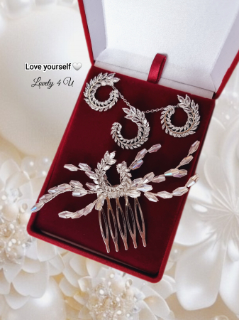 COLECTIE 2025  LOVE YOURSELF AND SHINE - Set mireasă LIVIA - diademă, colier și cercei cu zirconiu cubic, Set bijuterii mireasă LIVIA - accesorii elegante placate cu aur, Diademă mireasă LIVIA - accesoriu regal cu pietre de zirconiu, Colier mireasă LIVIA - bijuterie delicată cu cristale și zirconiu, Cercei lungi mireasă LIVIA - eleganță și rafinament pentru evenimente speciale, Set LIVIA - bijuterii premium pentru mireasă, nașă sau soacră, Bijuterii mireasă set LIVIA - strălucire și eleganță pentru ziua nunții, Set mireasă LIVIA - accesorii handmade de lux pentru nuntă, Set bijuterii nuntă LIVIA - detalii fine pentru un look sofisticat, Accesorii mireasă LIVIA - diademă, cercei și colier pentru o apariție memorabilă,
