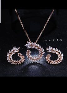 LIVIA  - Set Rose Gold cu pietricele de Zirconiu si placat cu aur