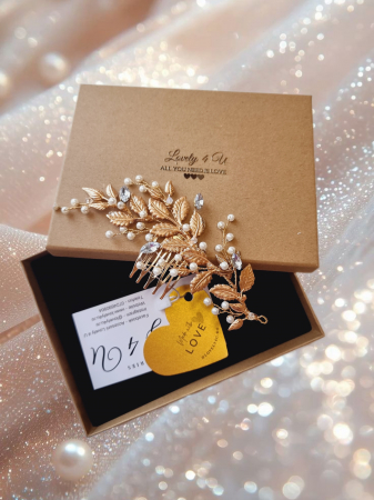 Accesoriu mireasa stil grecesc, Bijuterii par stil grecesc, Diadema stil grecesc, Accesorii mireasa cu frunze, frunze aurii, Agrafa par mireasa, Agrafa stil grecesc, Mireasa 2024, Accesorii Lovely 4 U, frunze aurii, perle , fir metalic placat cu aur [1]