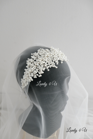Coronita plata cu perle, coronita mireasa cu perle,Diadema TEODORA – Coroniță Extravagantă cu Perle și Cristale, Coroniță Mireasă TEODORA – Eleganță și Strălucire Handmade, Diadema TEODORA – Accesoriu Glamour pentru Mirese, Coroniță TEODORA – Design Sofisticat cu Perle și Cristale, Diadema TEODORA – Accesoriu Premium pentru Coafuri de Mireasă, Coroniță de Lux TEODORA – Placată cu Argint și Decorată Manual, Accesoriu Mireasă TEODORA – Strălucire și Rafinament, Diadema TEODORA – Coroniță Regală cu Sclipiri de Cristale, Coroniță Mireasă Handmade TEODORA – Look Unic și Memorabil, coronita lata cu perle, bentita mireasa cu perle, cordeluta mireasa cu perle, cordeluta lata cu perle, coronite pentru mirese, accesorii de par pentru mirese, tiara mireasa, set coronita si cercei mireasa [3]
