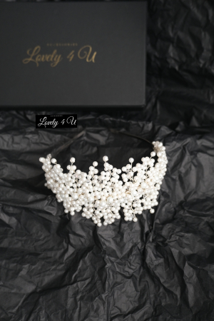 Coronita plata cu perle, coronita mireasa cu perle,Diadema TEODORA – Coroniță Extravagantă cu Perle și Cristale, Coroniță Mireasă TEODORA – Eleganță și Strălucire Handmade, Diadema TEODORA – Accesoriu Glamour pentru Mirese, Coroniță TEODORA – Design Sofisticat cu Perle și Cristale, Diadema TEODORA – Accesoriu Premium pentru Coafuri de Mireasă, Coroniță de Lux TEODORA – Placată cu Argint și Decorată Manual, Accesoriu Mireasă TEODORA – Strălucire și Rafinament, Diadema TEODORA – Coroniță Regală cu Sclipiri de Cristale, Coroniță Mireasă Handmade TEODORA – Look Unic și Memorabil, coronita lata cu perle, bentita mireasa cu perle, cordeluta mireasa cu perle, cordeluta lata cu perle, coronite pentru mirese, accesorii de par pentru mirese, tiara mireasa, set coronita si cercei mireasa [10]