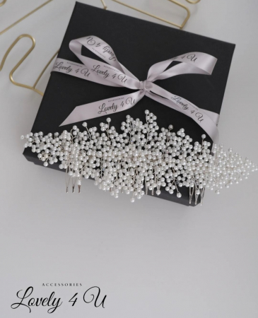 Diadema mireasă TEODORA - accesoriu de lux placat cu argint, Diademă handmade cu perle și cristale pentru mireasă, Diadema TEODORA - eleganță și rafinament pentru ziua nunții, Accesoriu mireasă premium - diademă cu perle și cristale, Diademă strălucitoare TEODORA - accesorii mireasă handmade, Bijuterii mireasă - diademă argintie cu fixare pieptăn, Accesoriu păr mireasă TEODORA - diademă versatilă și elegantă, Diademă nuntă - perle și cristale placate cu argint, Lovely 4 U - diademă mireasă rafinată pentru coafuri elegante, Accesorii de păr pentru mirese - diademă TEODORA handmade, [6]