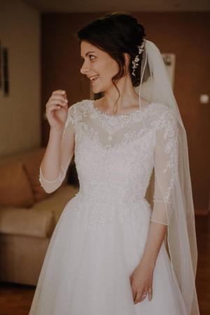 bentita mireasa cu perle, bijuterii de per mireasa , accesorii cu perle, diadema mireasa, accesorii 2023 [1]