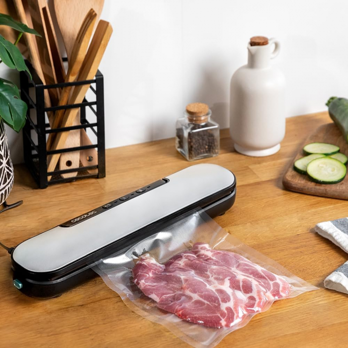 Aparat de vidat alimente Cecotec SealVac Easy Magnetik, vidare uscata si umeda, latime 30 cm, 8 moduri, taiere folie, 90W [7]