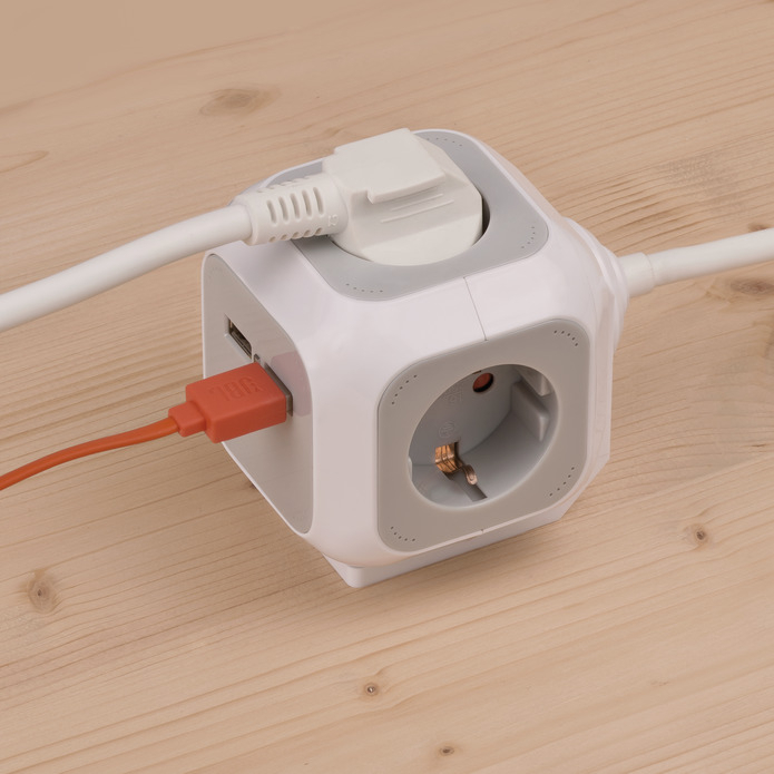 Prelungitor Brennenstuhl forma de cub cu prize si USB, 1.4m [4]