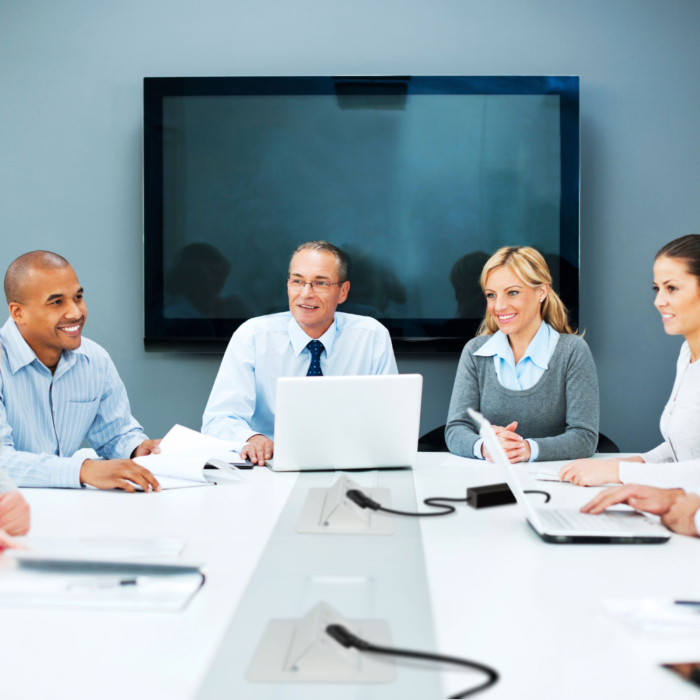 Priza incastrabila si rabatabila de birou cu 4 prize – tip „flip-up” – alb mat [6]