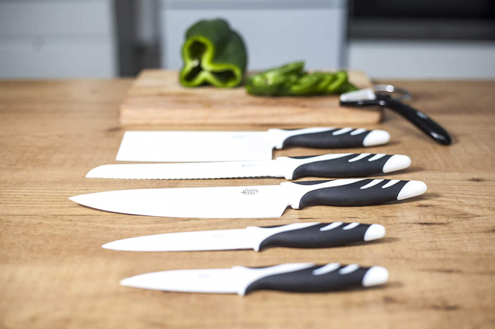 Set de 6 cutite profesionale Cecotec, lame otel inoxidabil acoperit ceramic, manere confortabile cu insertii din silicon, Alb Negru [4]