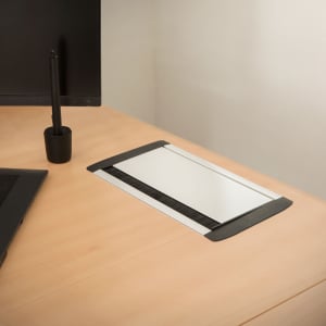 Bloc multipriza incorporabil, rabatabil, 3 prize, uz casnic sau de birou, carcasa metalica, lungime cablu 1,5 m [2]