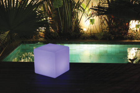 Accesorii piscine - Cub iluminat. Include telecomanda K970WBX/EU