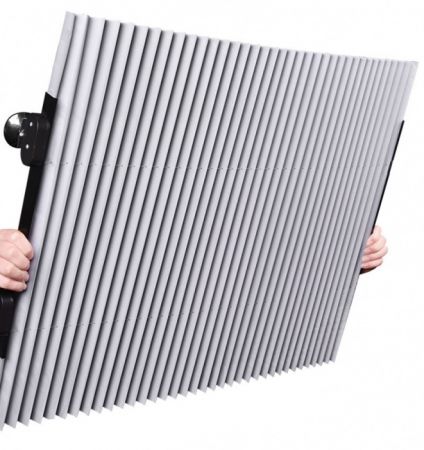 Parasolar auto retractabil, reflectorizant, usor de instalat, 4 ventuze puternice, 150 x 70 cm - CarGuard [1]