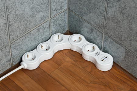 Prelungitor reglabil Brennenstuhl 5 prize si 2 USB-uri, 1,4m, Comutator de siguranta [2]