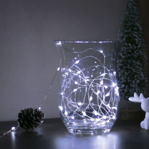 Decoratiuni Craciun - Sir de lumini LED de Craciun - 5 m -50 LED - Alb rece 3xAA