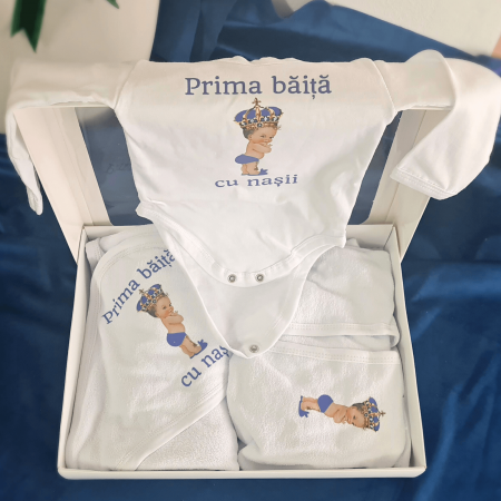 Trusouri si Lumânări decorate Botez - Set Prima Baie de la Nași Imprimat "Prinț Albastru"