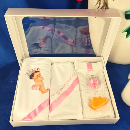 Trusouri si Lumânări decorate Botez - Trusou pentru botez imprimat cu Printesa roz