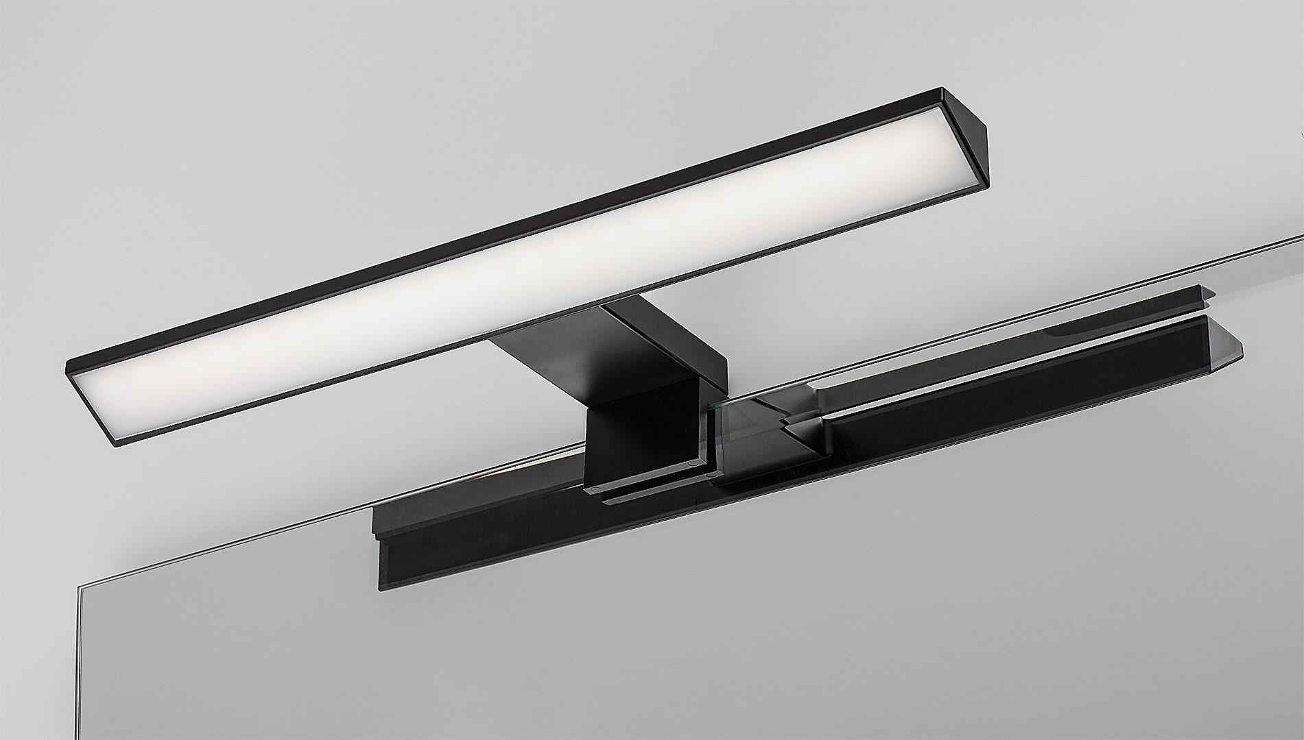 Aplica baie Rabalux Loric LED 6W 375lm 4000 plastic black stil modern 230V, 50Hz IP44 75024 [2]