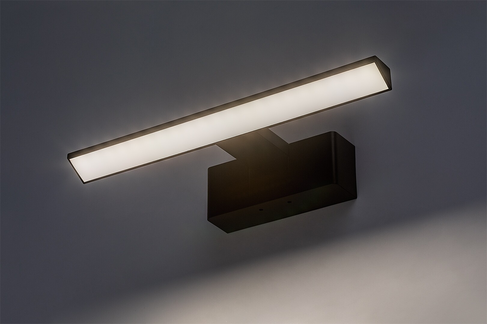 Aplica baie Rabalux Loric LED 6W 375lm 4000 plastic black stil modern 230V, 50Hz IP44 75024 [4]