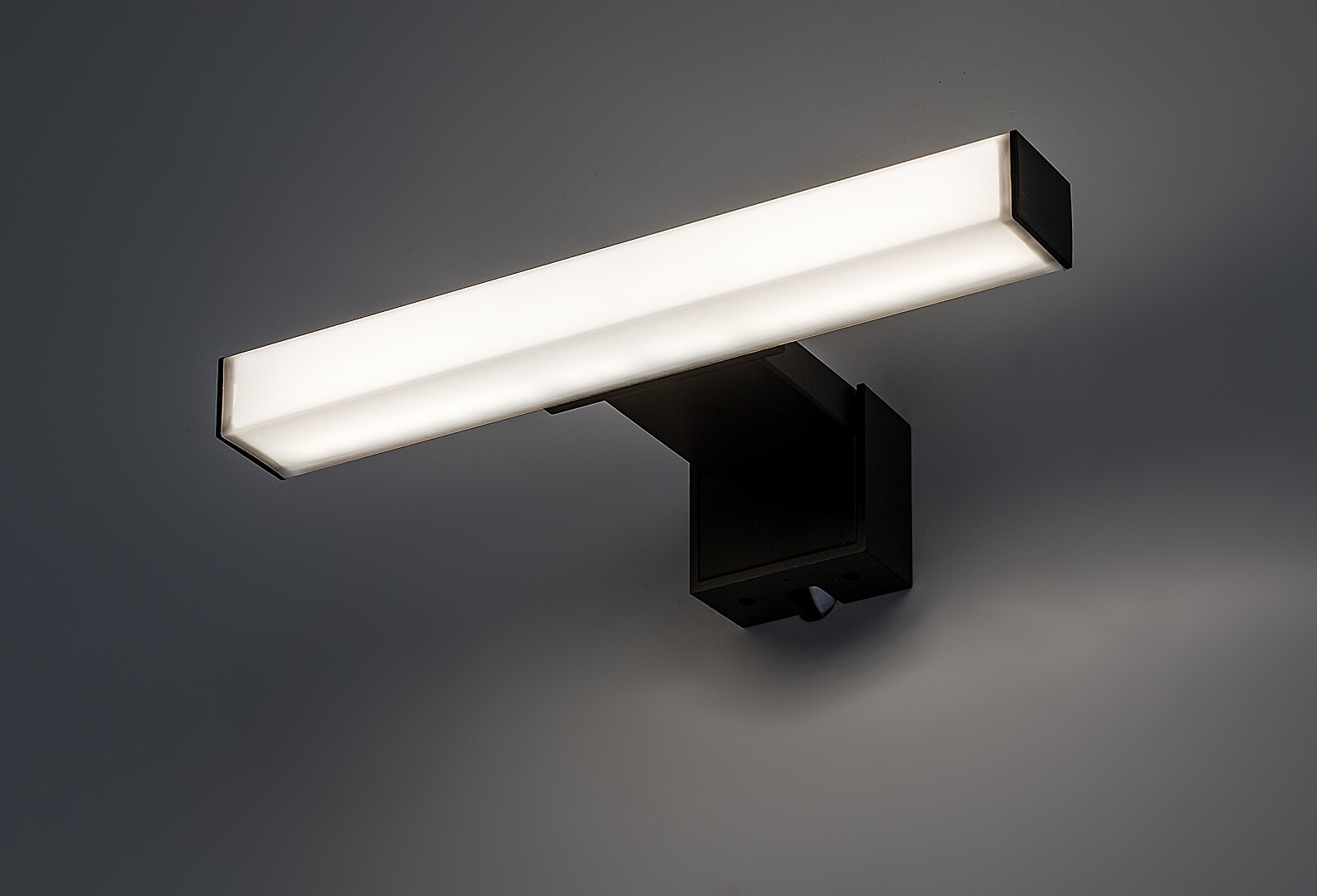 Aplica baie Rabalux Oliro LED 4W 350lm 4000 plastic black stil modern 230V, 50Hz IP44 75050 [4]