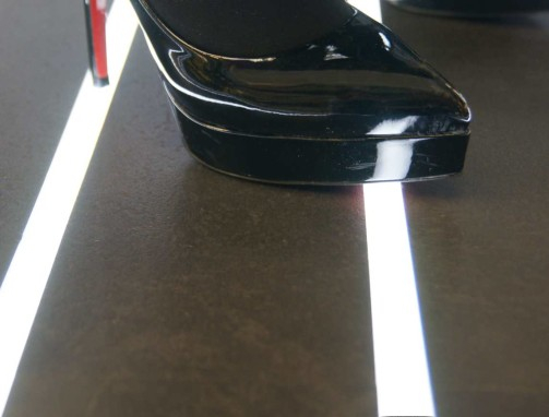 Profil LED de pardoseală FLOOR12, aluminiu anodizat, lungime 2m, 13,7mm x 15,8mm [5]
