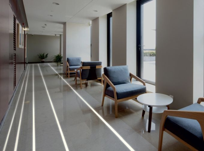 Profil LED de pardoseală FLOOR8, aluminiu anodizat, lungime 2m, 13,1mm x 7,5mm [5]