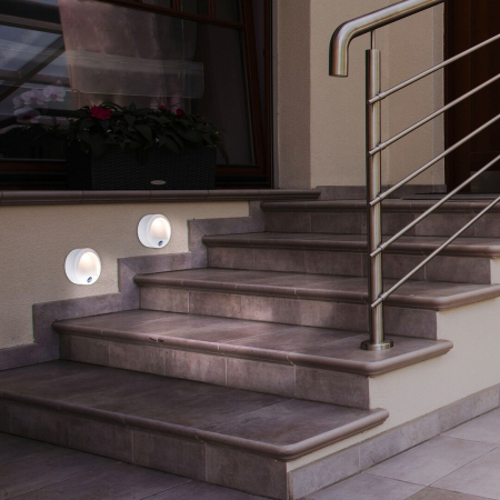 Aplica fatada trepte cu senzor Rabalux Amarillo LED 1,5W 50lm 3000KK plastic white stil minimal DC 4.5V IP44 7980 [4]