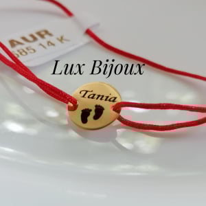 Bijuterii personalizate din aur - Bratara cu snur rosu cu banut din aur 14k gravat