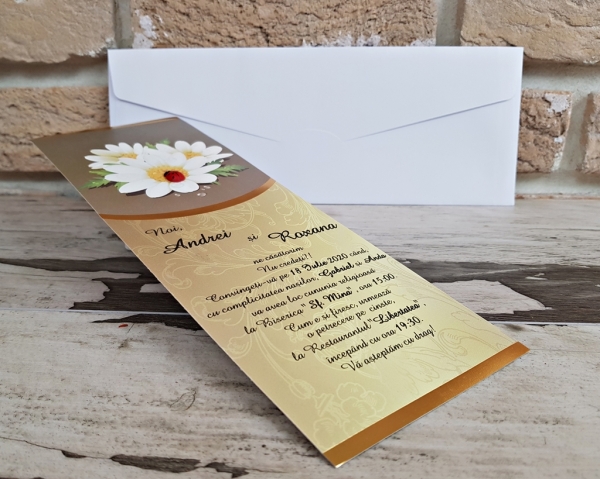 Invitatie de nunta eleganta crem / bej si auriu cu margarete - cod 2753 [1]