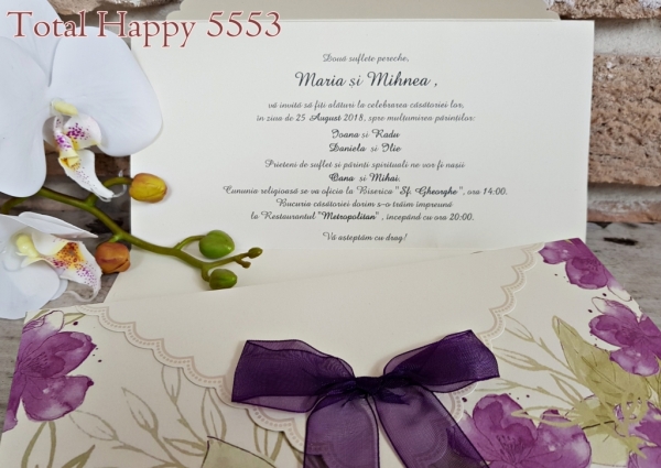 Invitatie de nunta delicata crem / bej cu flori mov si funda - cod 5553 [2]