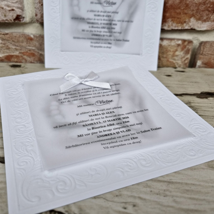 Invitatie de botez eleganta alba cu model dantelat si fundita - cod 618 [5]