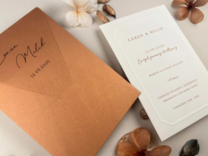 Invitatie de nunta eleganta alba cu plic auriu - cod 13316 [2]