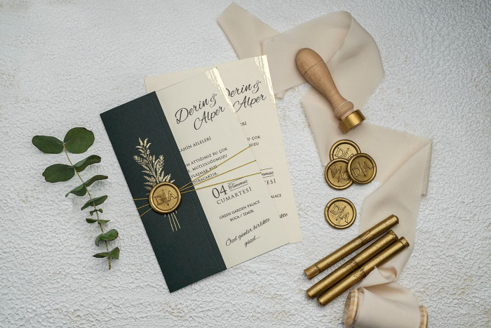 Invitatie de nunta eleganta crem cu accente aurii - cod 9279 [2]