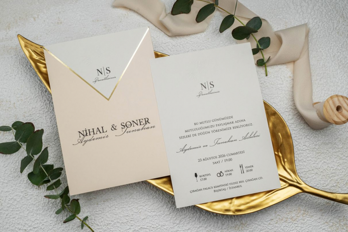 Invitatie de nunta eleganta crem cu plic in V - cod 9257 [2]