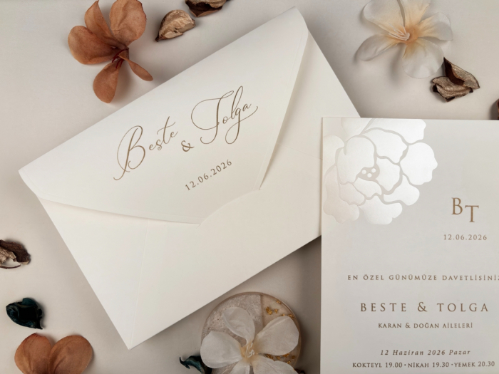 Invitatie de nunta eleganta ivory cu model floral sidefat - cod 13318 [2]