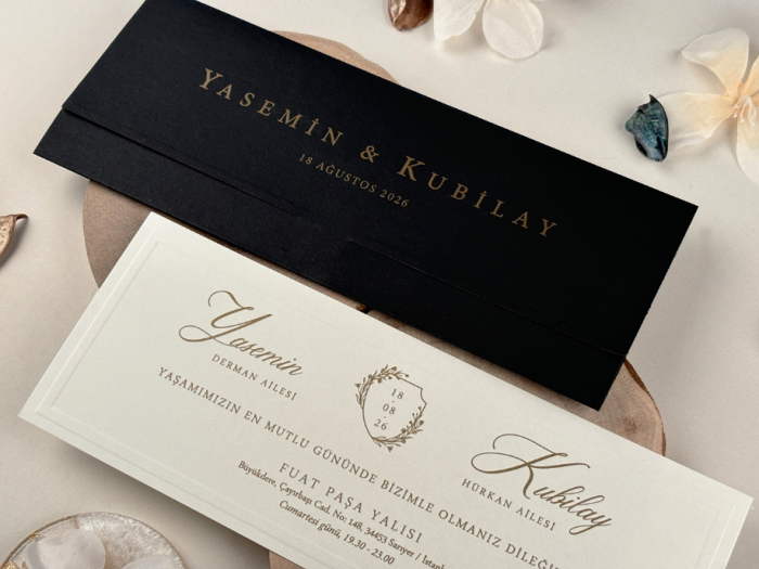 Invitatie de nunta eleganta ivory cu model in relief si plic negru - cod 96952 [3]